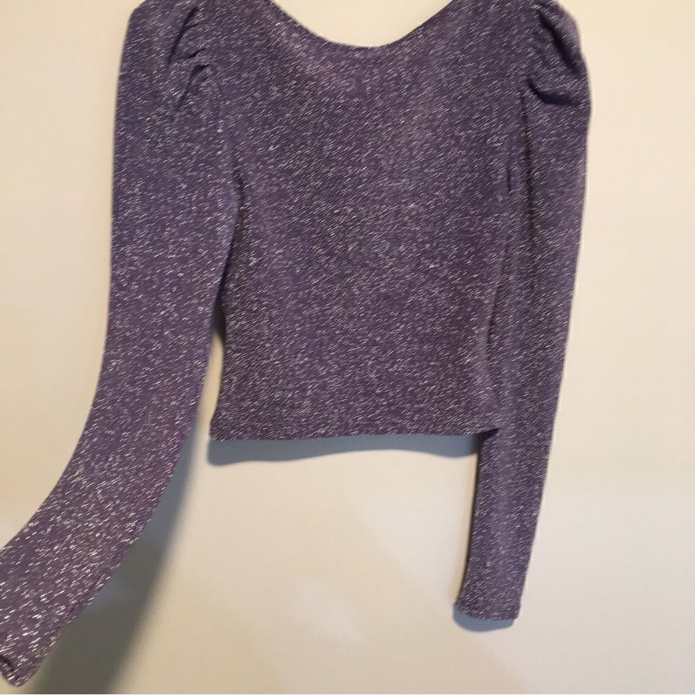 Divided Puff Sleeve Sparkle Top! Gorgeous - Picture 5 of 6